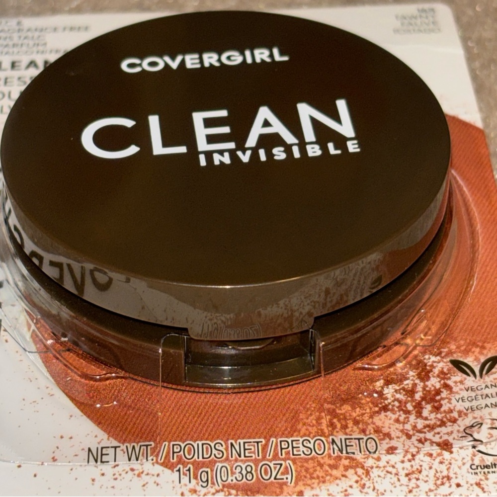 CoverGirl Clean Invisible Pressed Powder - 165 Tawny - 0.38 Oz. New